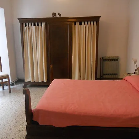 Holiday home Casa Plaza Paris *